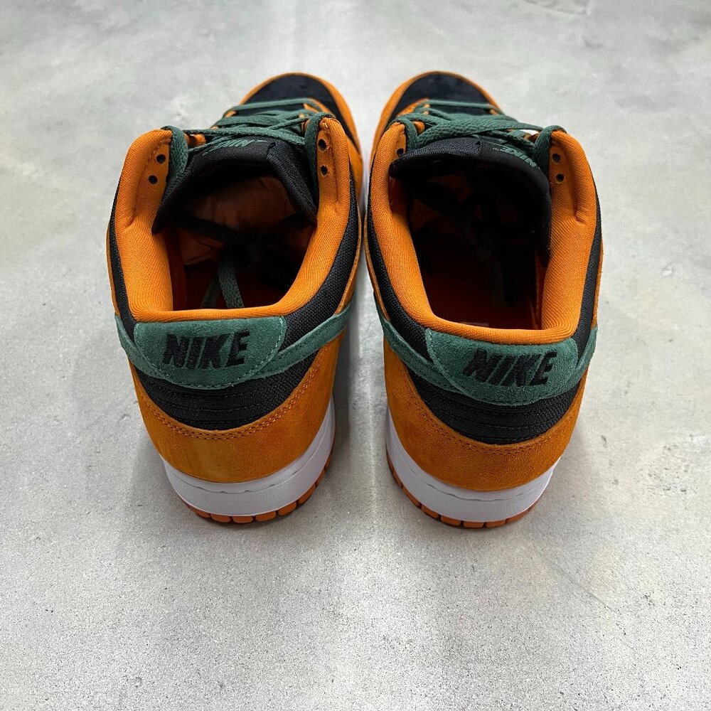 Nike Men's Size 11 Dunk Low Ceramic Orange Black DA1469 001 - New - Picture 2 of 7